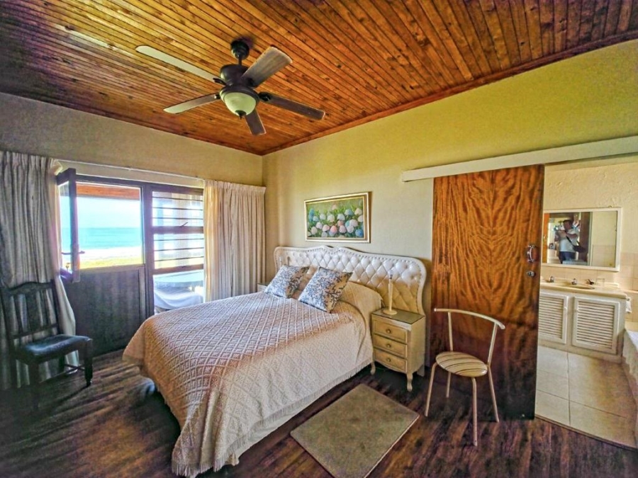 5 Bedroom Property for Sale in Jongensfontein Western Cape